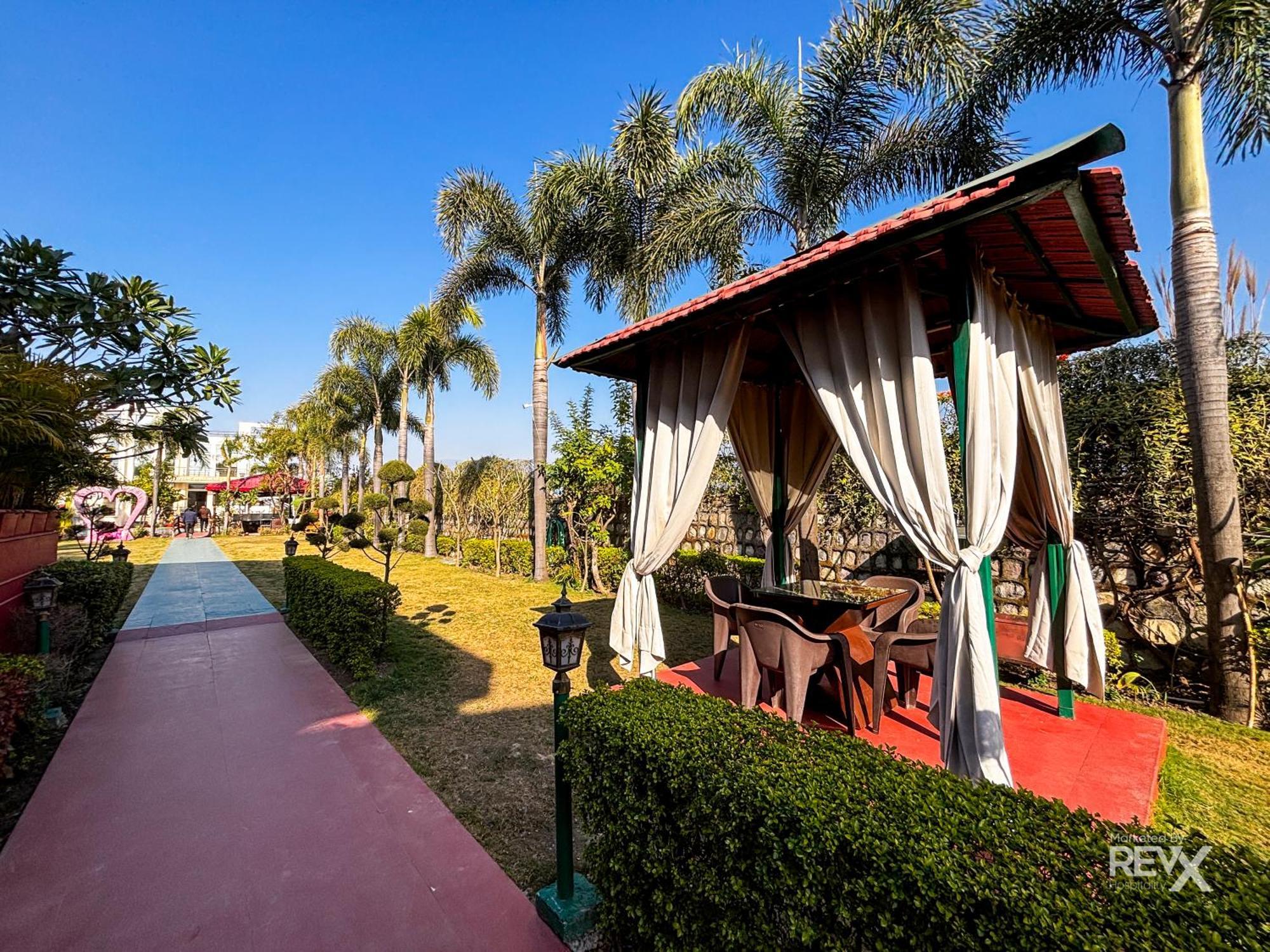 The Neeraj River Forest Resort Ayurvedic Wellness Center Rishīkesh Εξωτερικό φωτογραφία